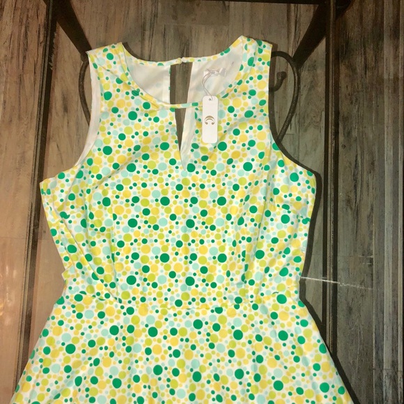 NWT🌻Green and Yellow Polka Dot dress - Picture 2 of 3